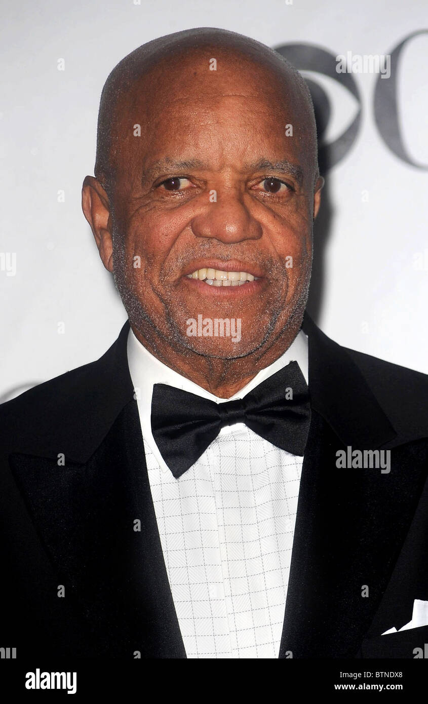 Teatro americano del parafango annuale 64th Antoinette Perry Tony Awards - Gli arrivi Foto Stock