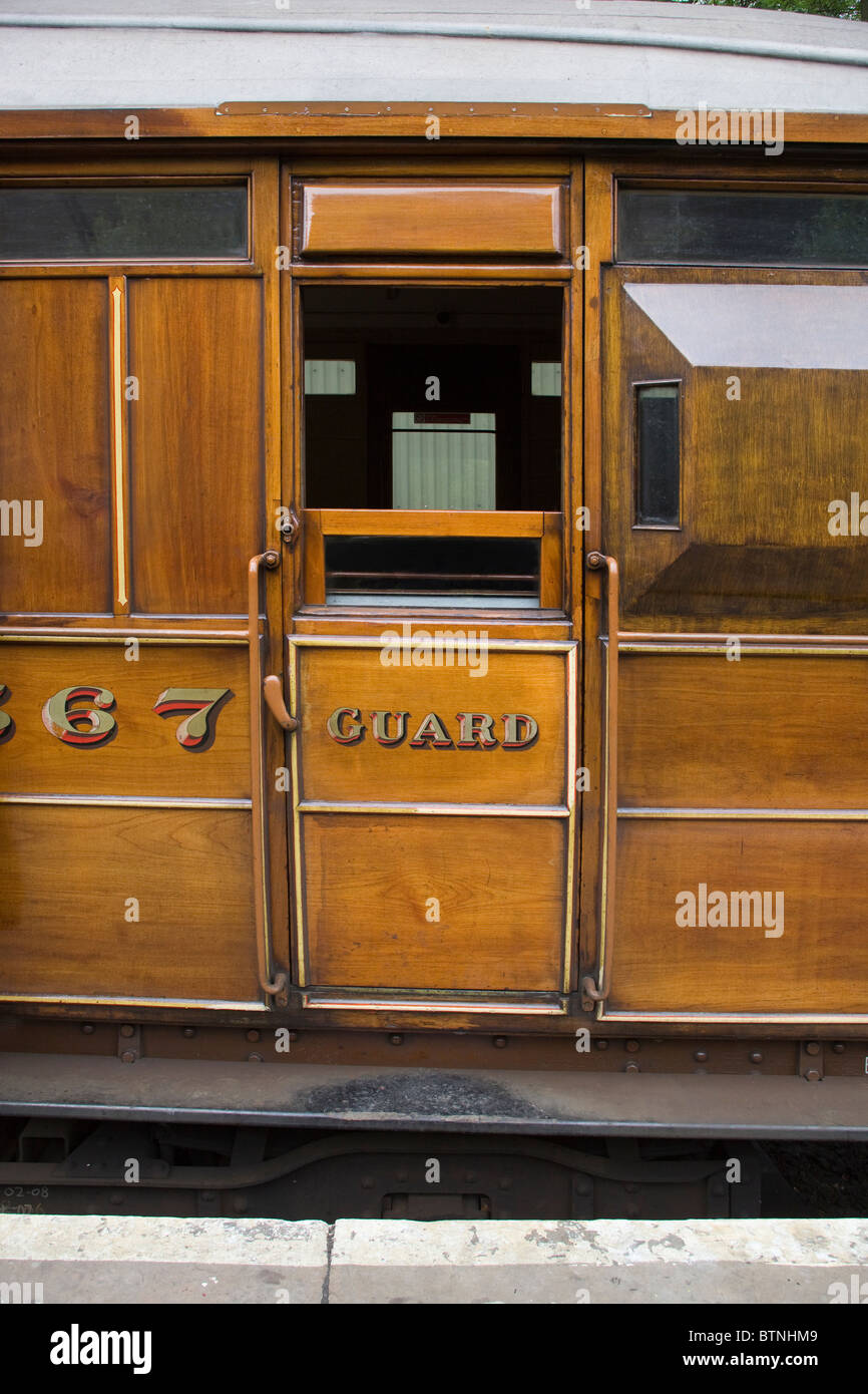 Treno in legno Porte Carrello a Pickering Stazione ferroviaria North Yorkshire Moors England Regno Unito Foto Stock