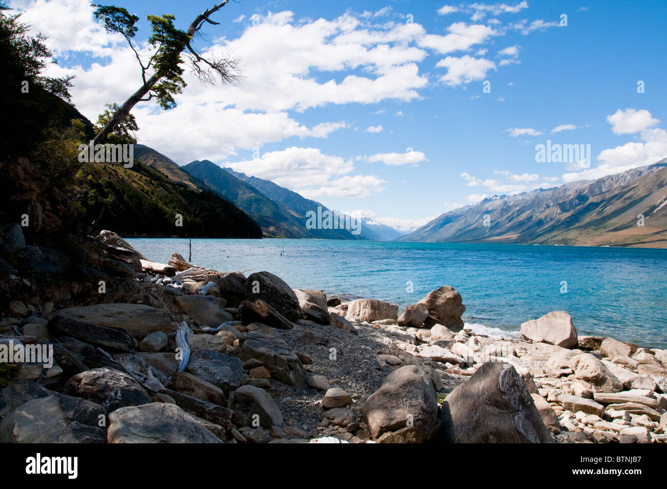 Lago Hawea, la pesca a mosca,per la pesca alla trota,Wanaka,Isola del Sud,Nuova Zelanda Foto Stock