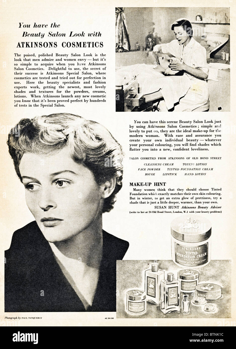 Annuncio nella rivista inglese circa 1952 per cosmetici Atkinsons Foto Stock