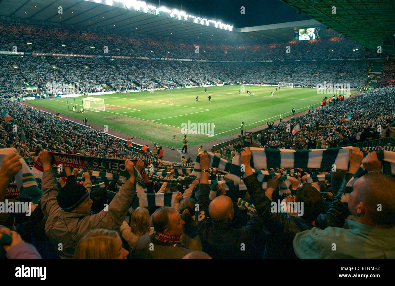 Ampia vista del Celtic Park Campo di calcio, home al Celtic FC. Foto Stock