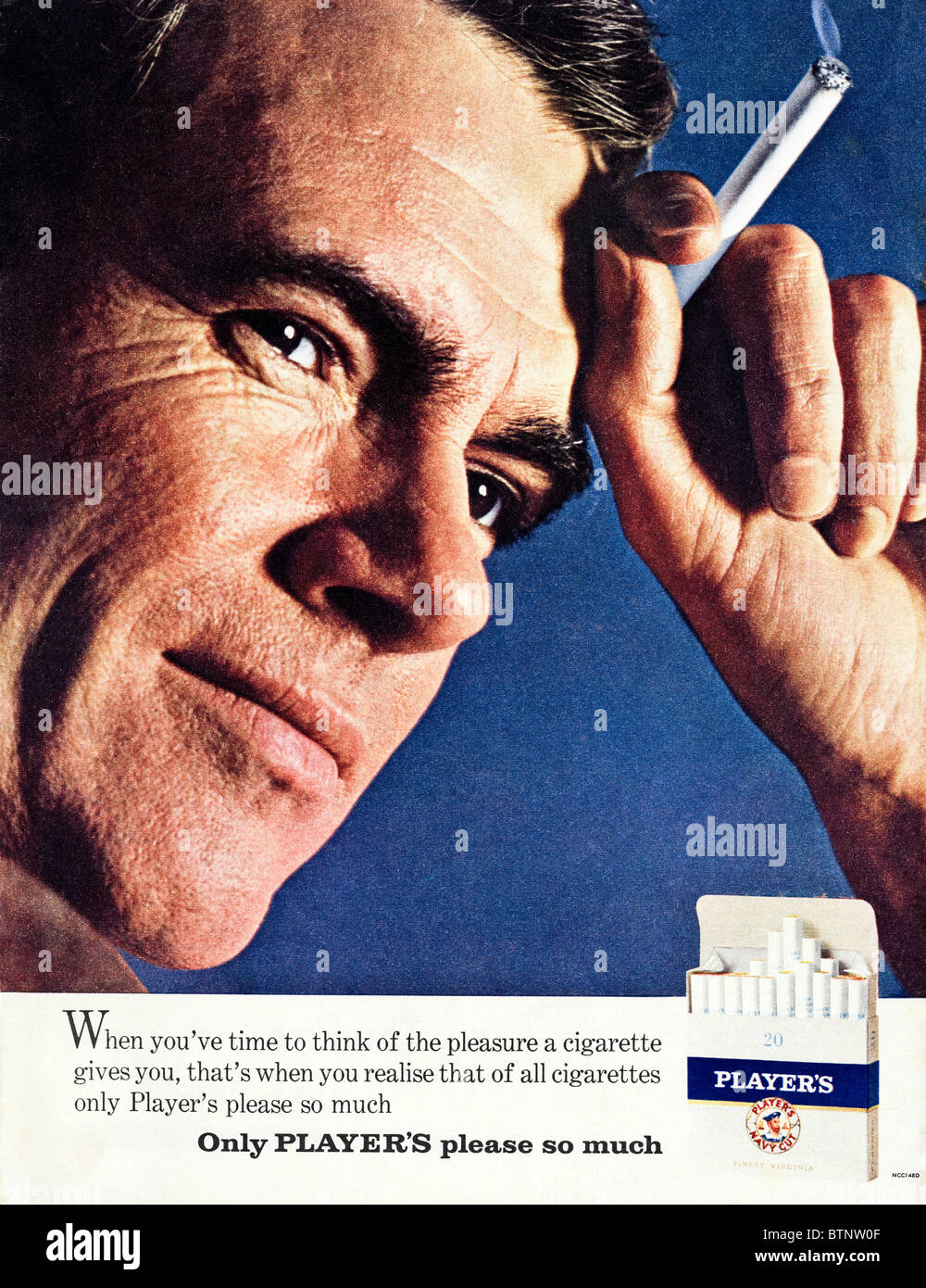 Classic annuncio nella rivista inglese circa 1963 per il giocatore di sigarette Foto Stock