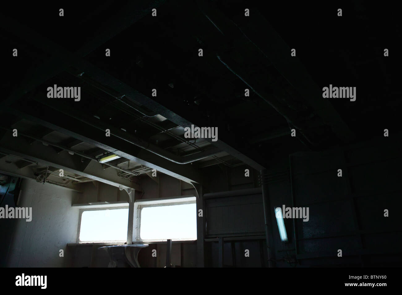 Windows di Jadrolinija (croato operatore) traghetti merci area. Foto Stock