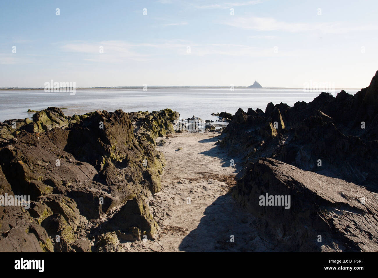 Francia, Normandia, il percorso lungo la spiaggia Foto Stock