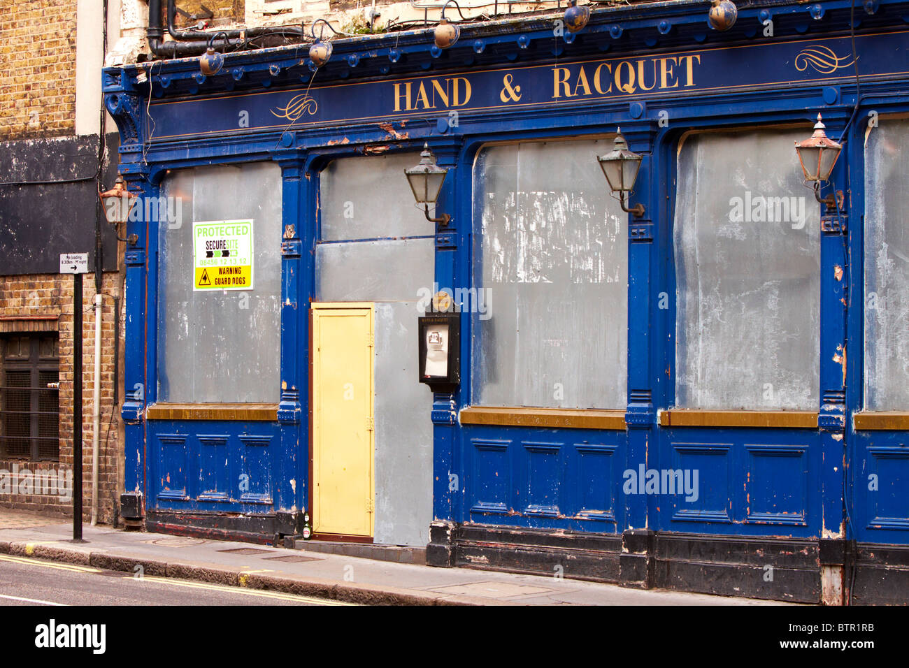 Chiuso pub nel centro di Londra Foto Stock