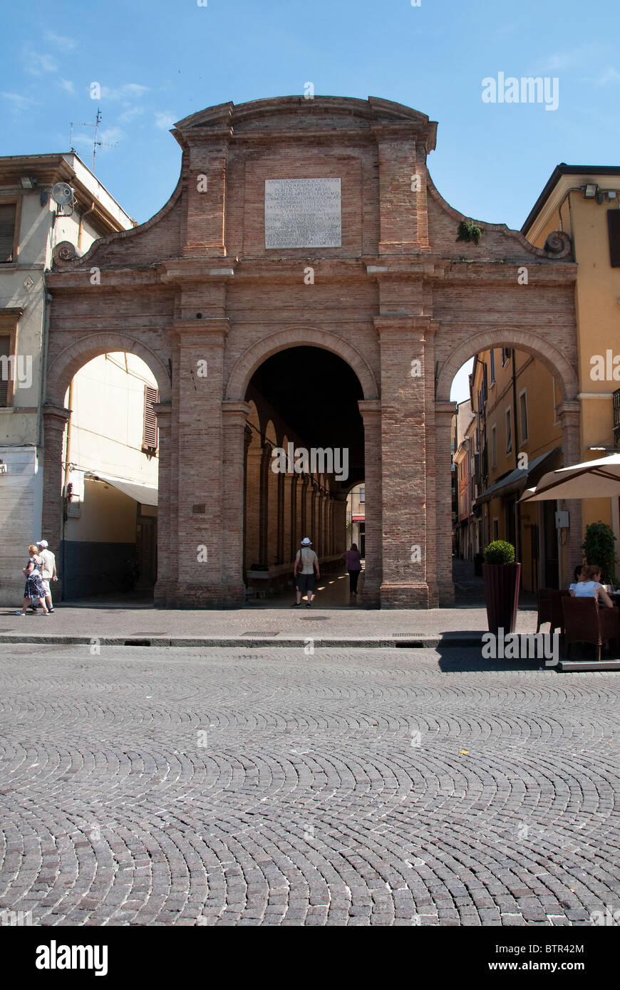 Vecchia struttura del mercato nel centro di Rimini in Piazza Cavour, Italia Foto Stock