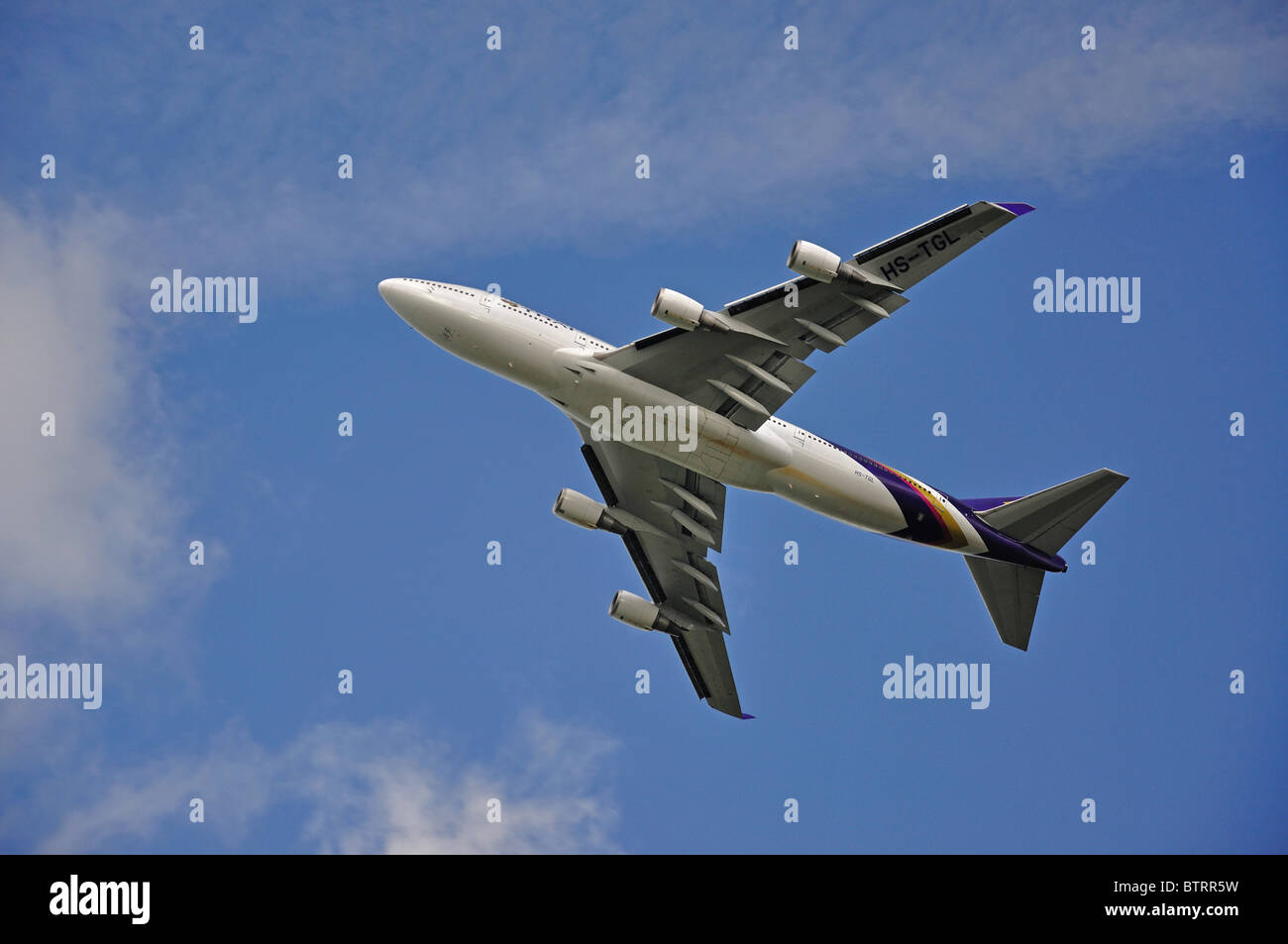 Thai Airways 747-400 aeromobili in fase di decollo, l'aeroporto di Heathrow, Greater London, England, Regno Unito Foto Stock