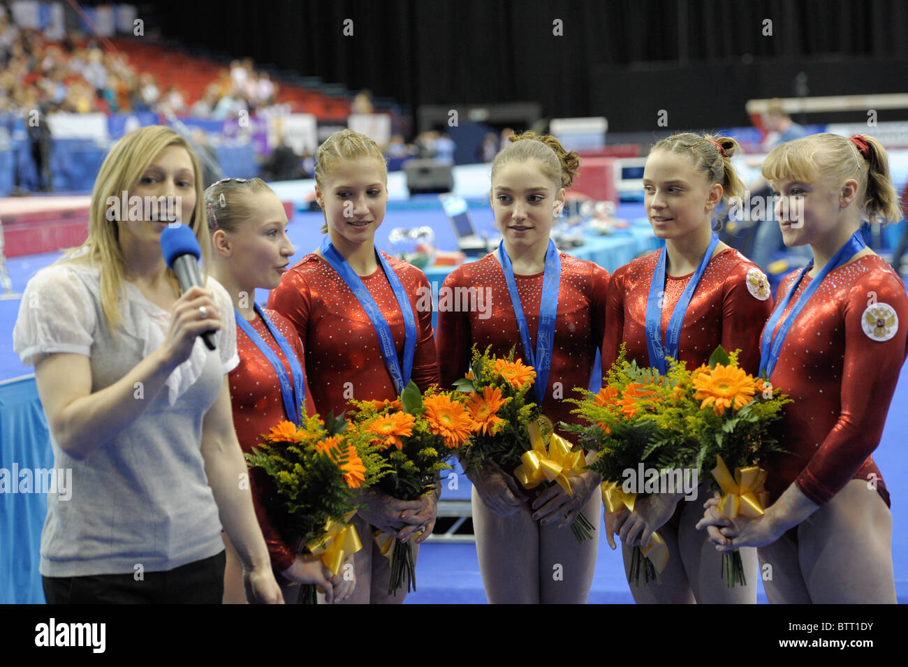 1.5.10 europeo campionati di ginnastica .Senior Team finali. La Russia con finitura in primo luogo. Foto Stock