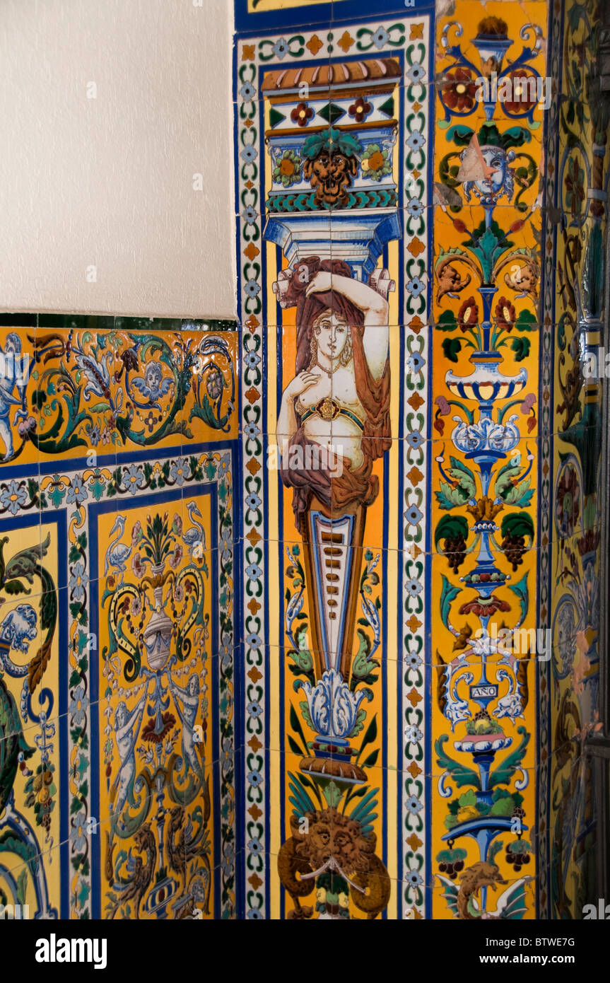 Siviglia Spagna Andalusia centro per croce studio culturale Foto Stock