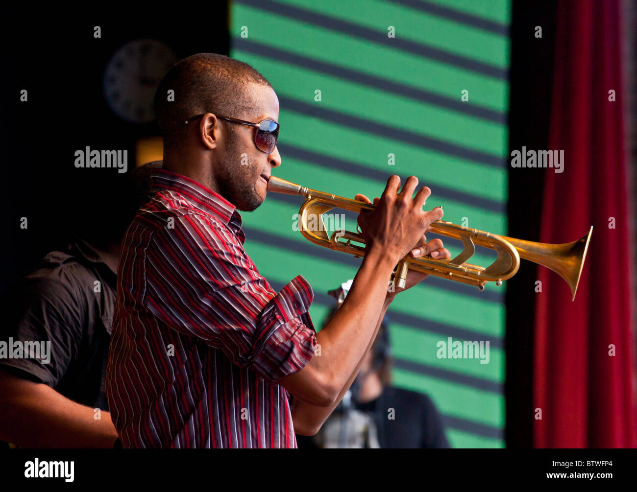 TROY ANDREWS sapere come TROMBONE SHORTY esegue con la sua band sul palco del giardino - 2010 MONTEREY JAZZ FESTIVAL, CALIFORNIA Foto Stock