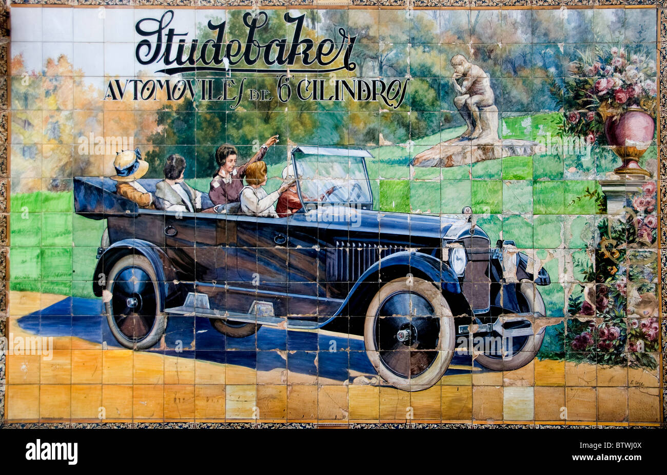Siviglia Spagna Studebaker vecchia auto vintage segno pubblicità tramite Affissioni Studebaker motor car 1924 Calle Tetuan Siviglia Foto Stock