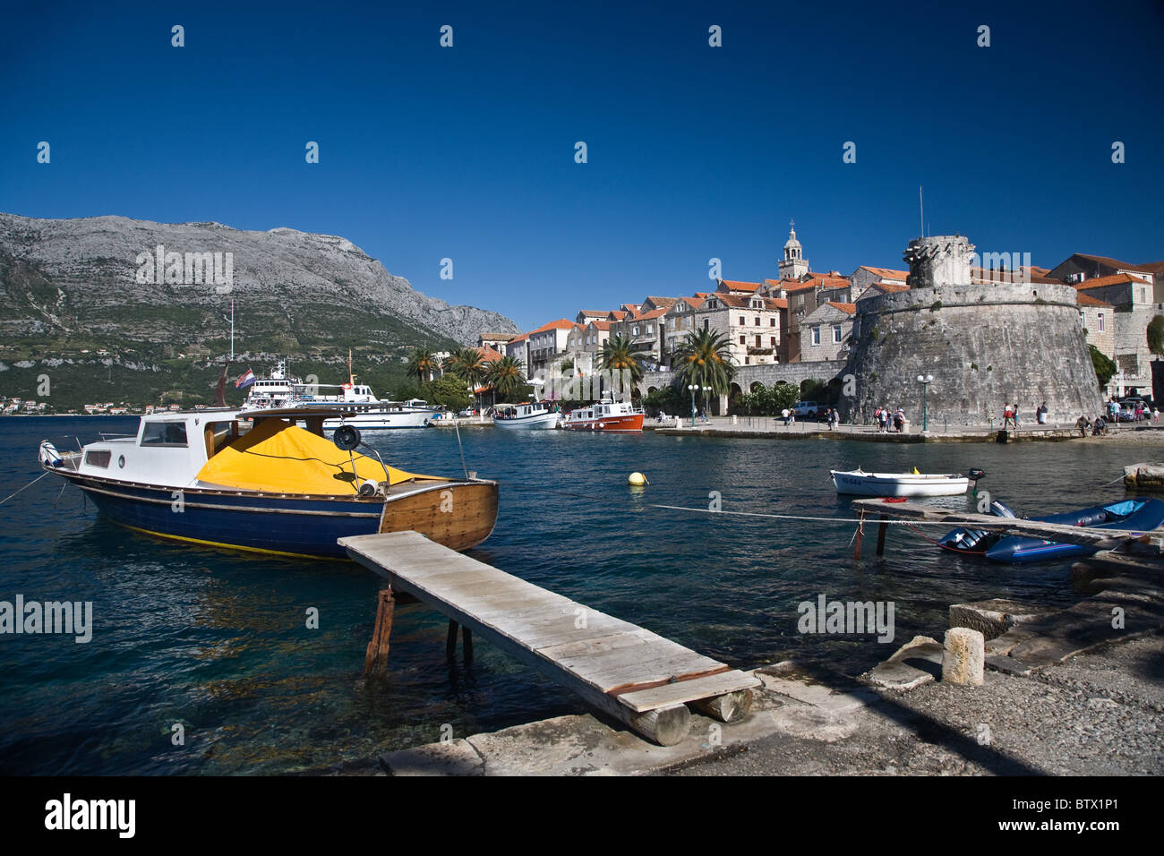 Korcula Croazia porto baia città vecchia scenic Foto Stock