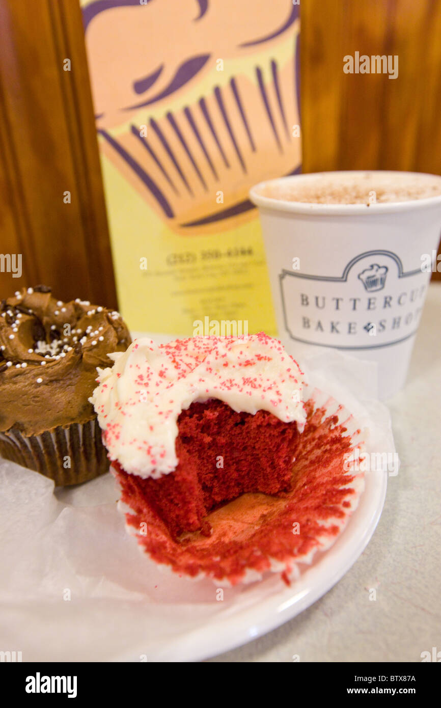 Tortine e caffè a Buttercup Bake Shop Foto Stock