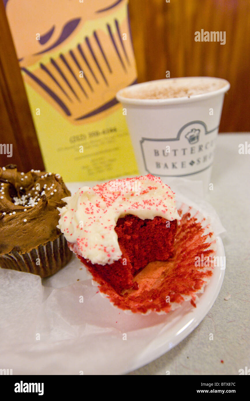 Tortine e caffè a Buttercup Bake Shop Foto Stock
