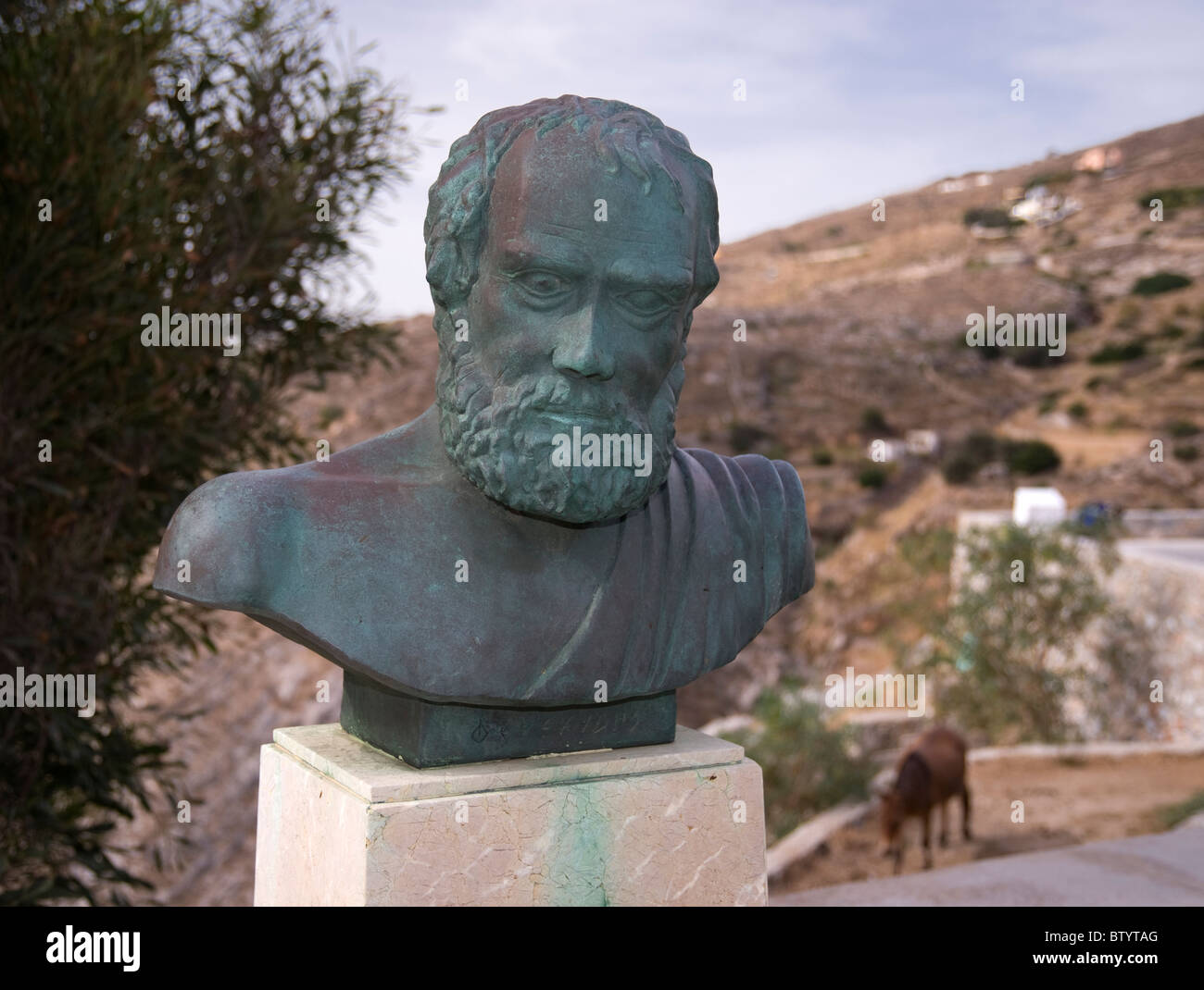Busto del filosofo Pherecydes in Ano Syros sul Greco Cyclade isola di Syros. Foto Stock