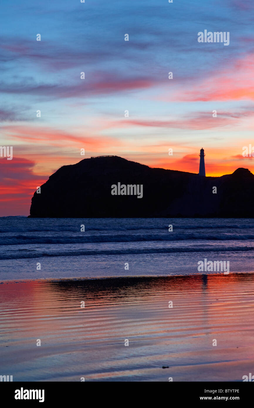 Sunrise, Castle Point Lighthouse, Castlepoint, Wairarapa, Isola del nord, Nuova Zelanda Foto Stock