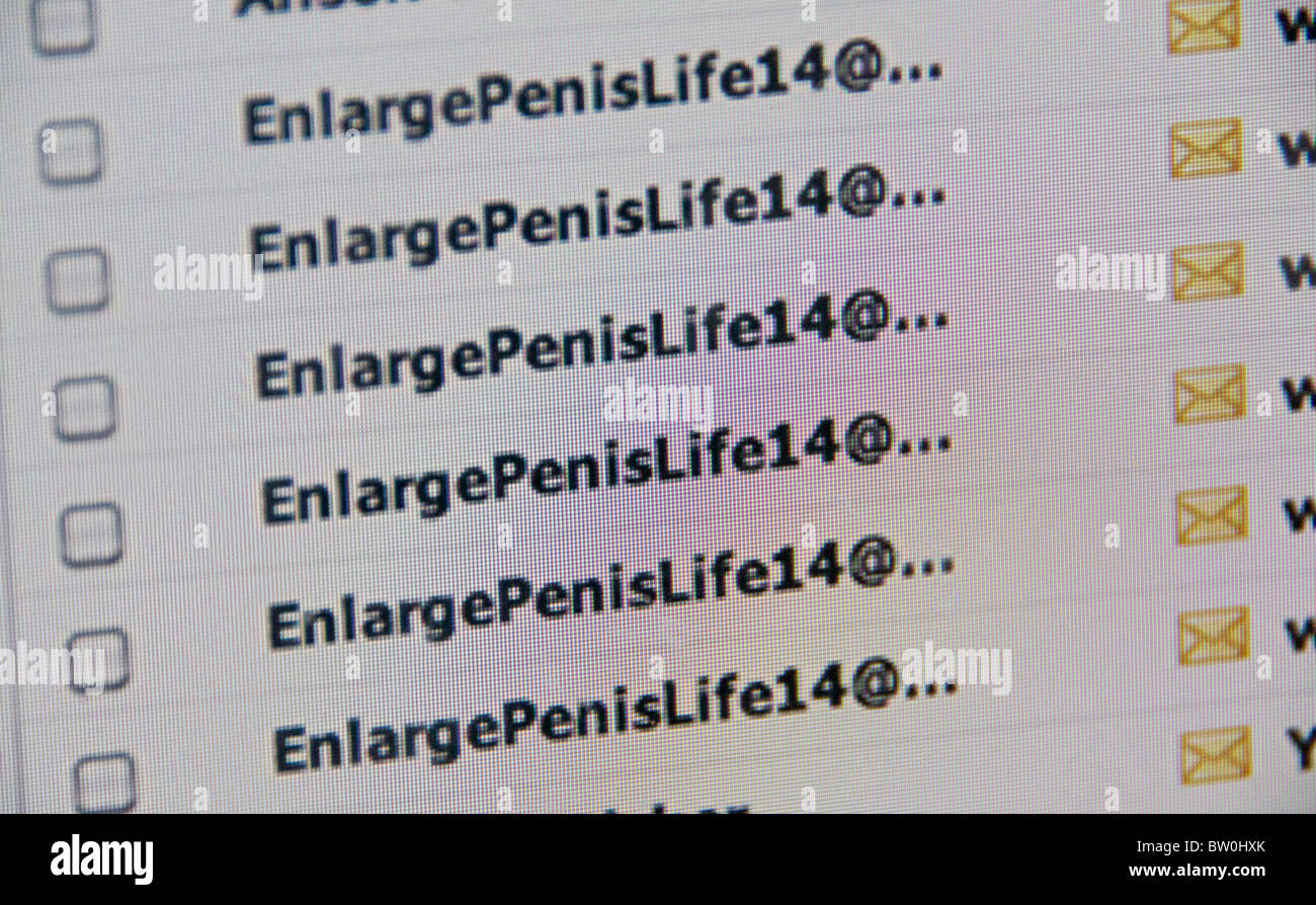 I messaggi di spam nella posta in arrivo sullo schermo del computer Foto Stock