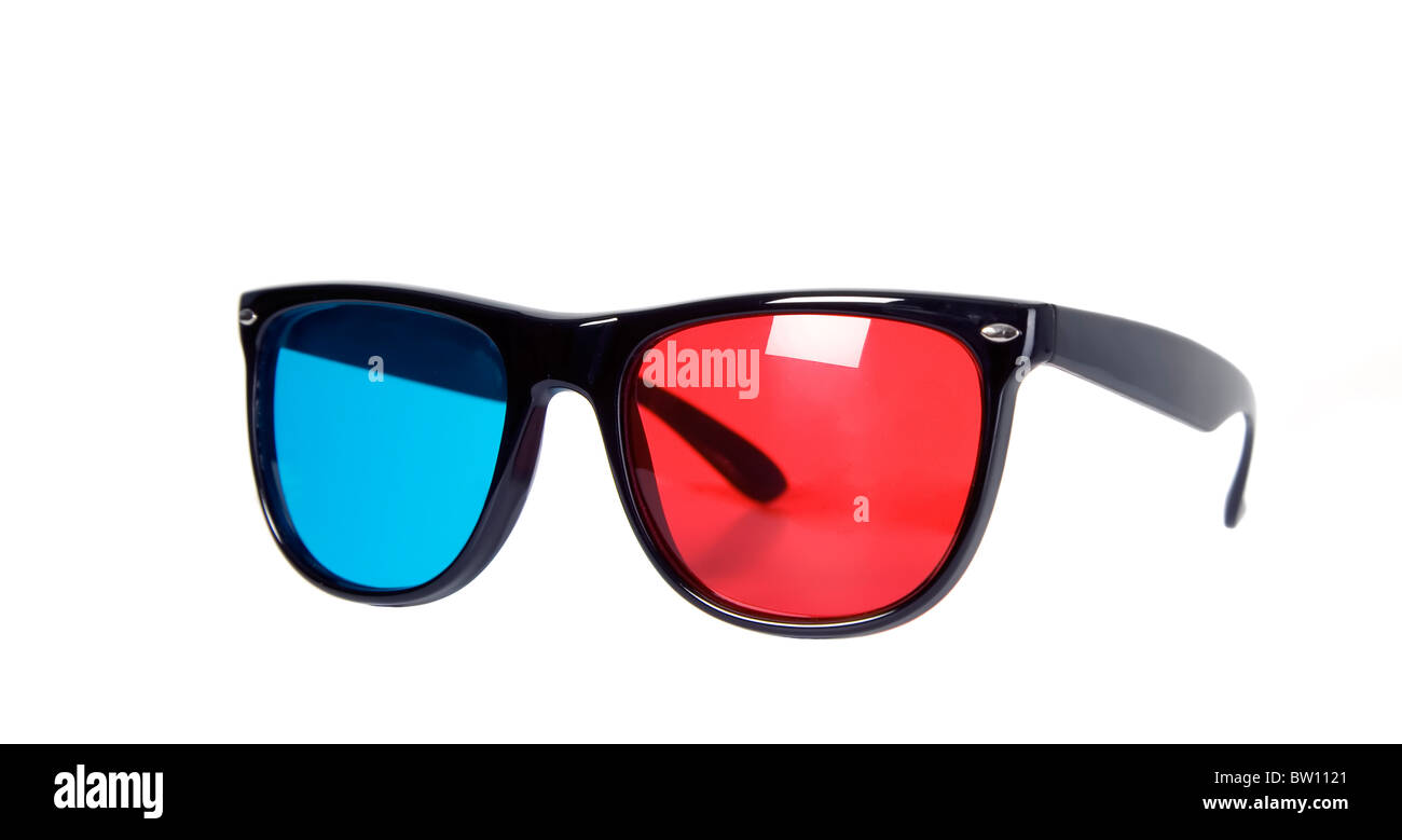 Vi è un 3d occhiaie, un bicchiere di rosso, altre blu Foto Stock