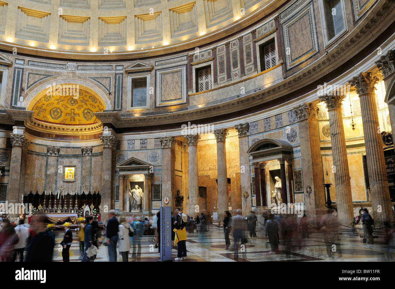 Il Pantheon, portico interno Foto Stock