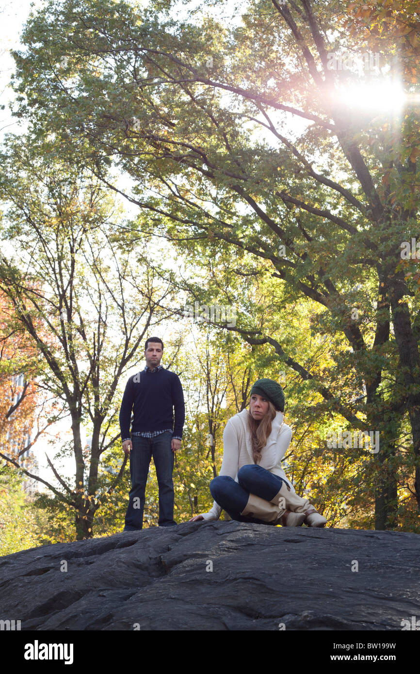Un paio di Central Park a New York. Mistero aleggia sul loro rapporto. Foto Stock