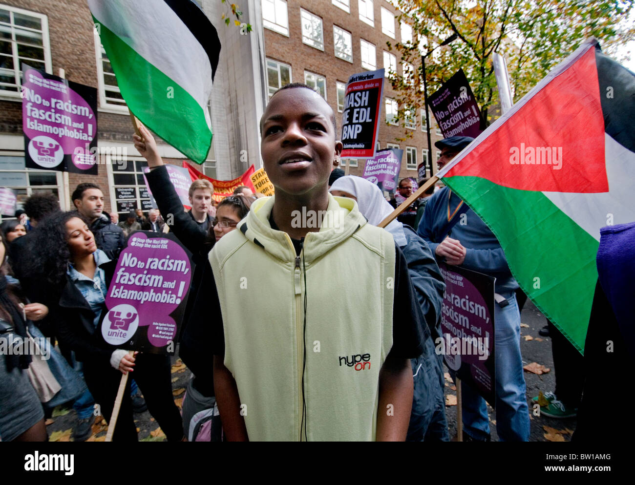 Protesta a Londra contro il razzismo islamofobia la BNP e la EDL Foto Stock