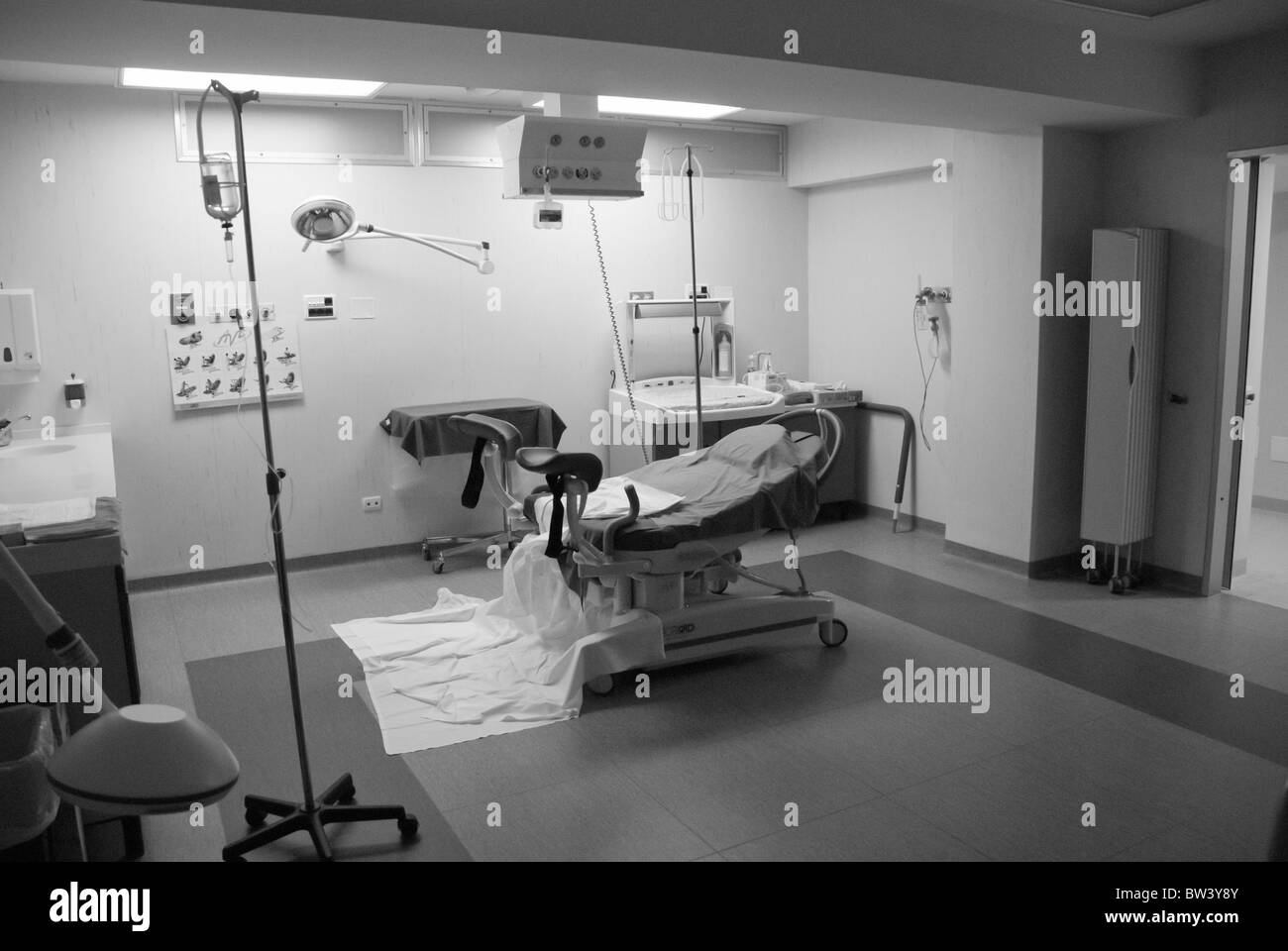 Sala parto dettaglio in un ospedale italiano Foto Stock