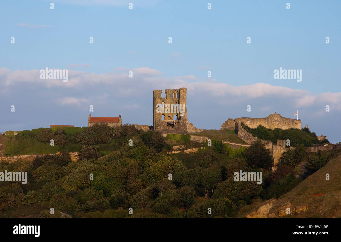 Il castello di costiera con Norman tenere gravemente danneggiato e smontaggio dalle forze Parliamentry nella guerra civile Foto Stock