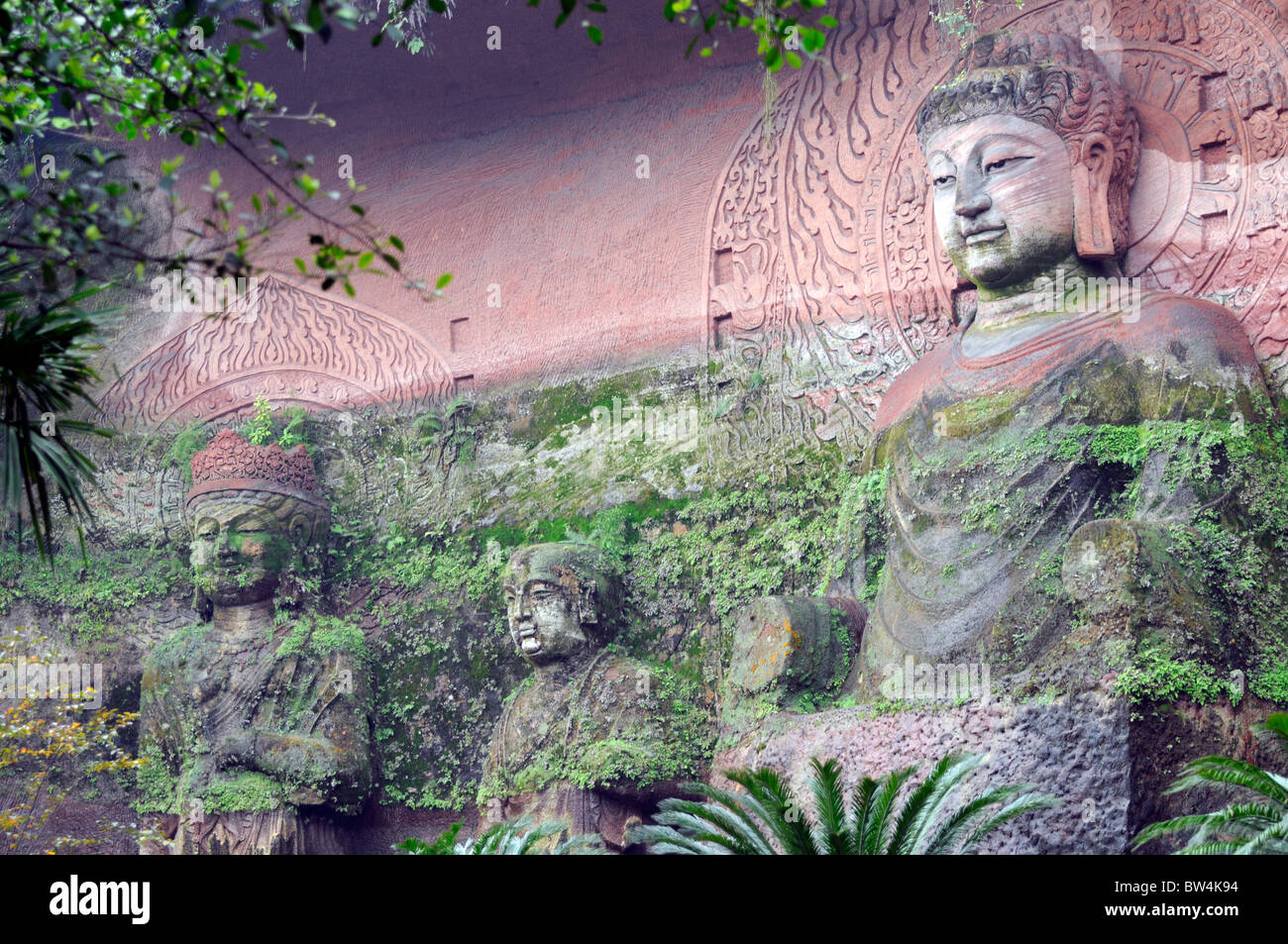 Pietra di Buddha scolpita in Dongfang Fodu Gongyuan (orientale Buddha Park), Leshan, Cina Foto Stock