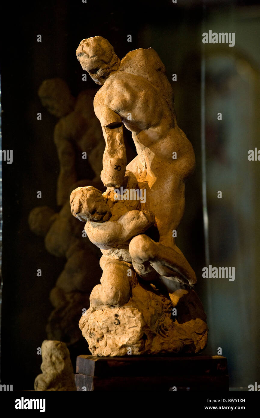 Il 'due lottatori', un bozzetto in terracotta di Michelangelo Foto Stock