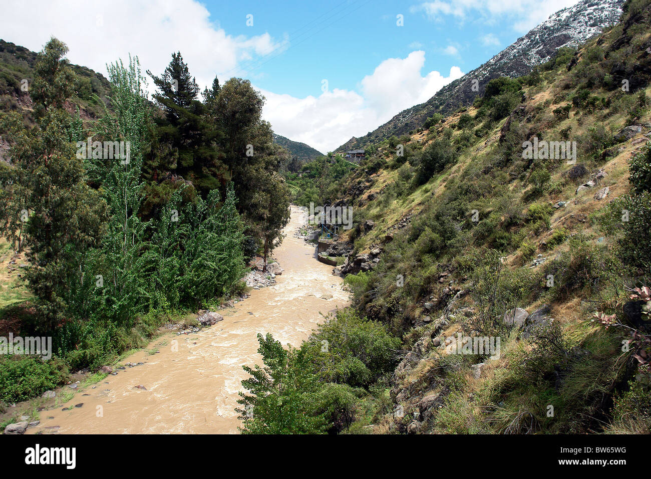 Fiume montagna Foto Stock