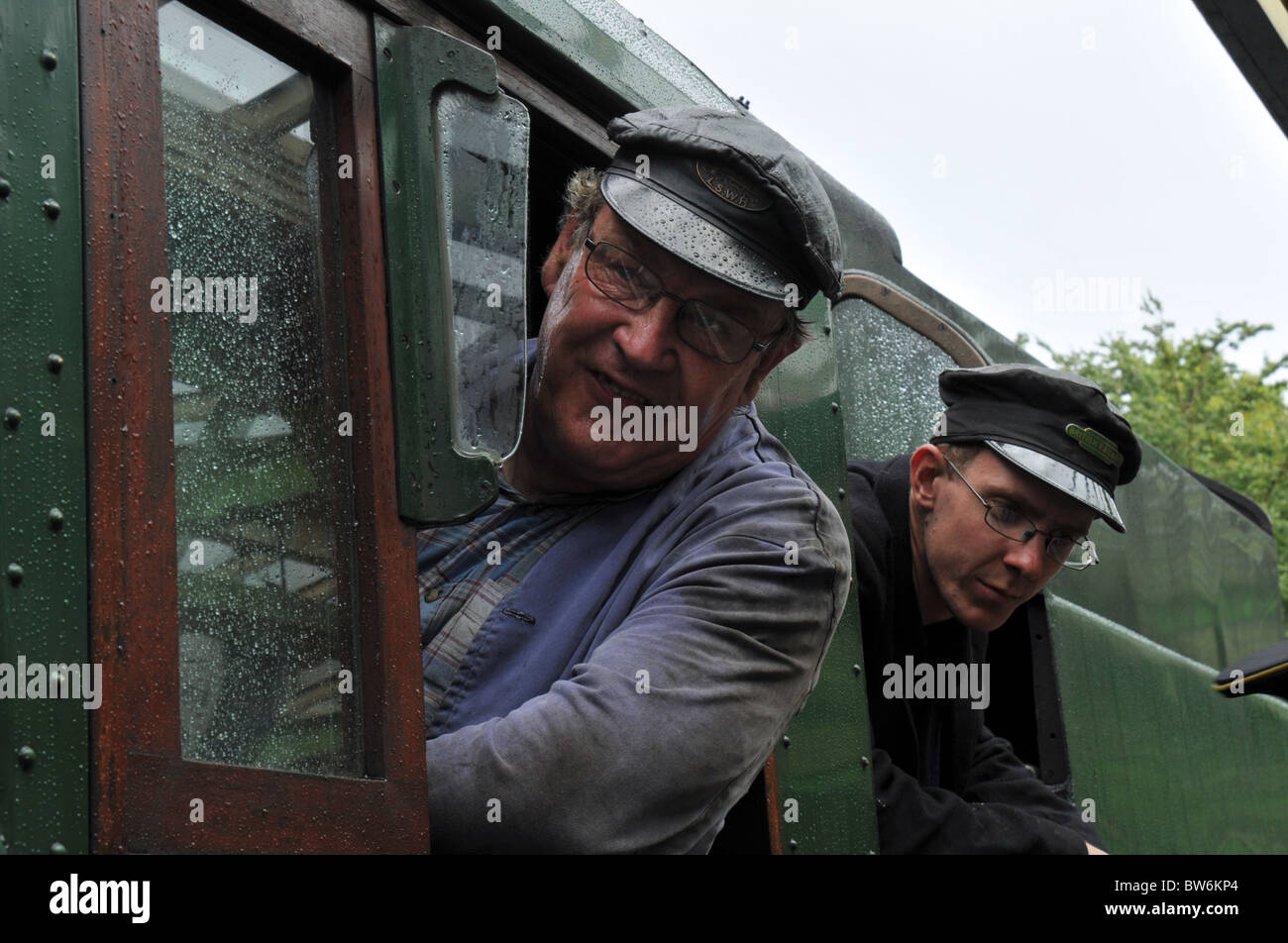 Driver motore cercando la via Foto Stock