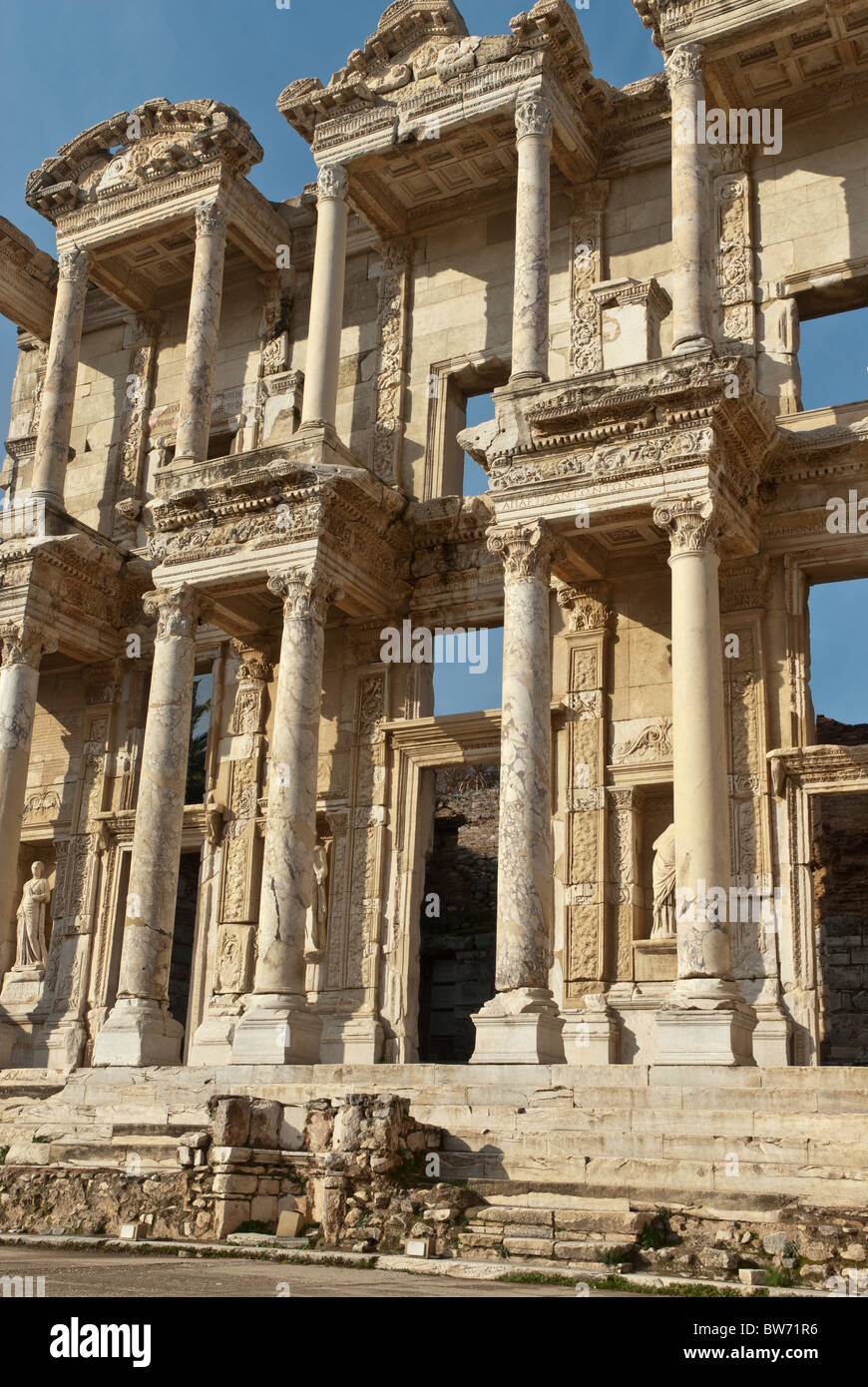 Le antiche rovine della Biblioteca di Celso, Selçuk, Turchia, Asia Foto Stock