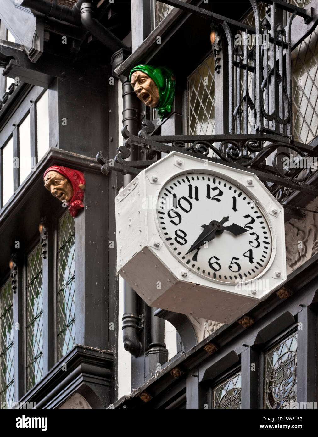 T K Maxx negozio in edificio Tudor nel Market Street, York. Foto Stock