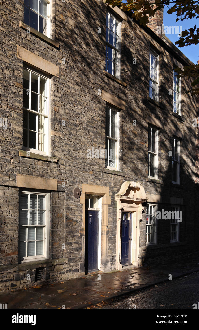 Case 44 e 45 a nord Bailey, Durham City, Inghilterra, di proprietà dell'Università di Durham. Foto Stock