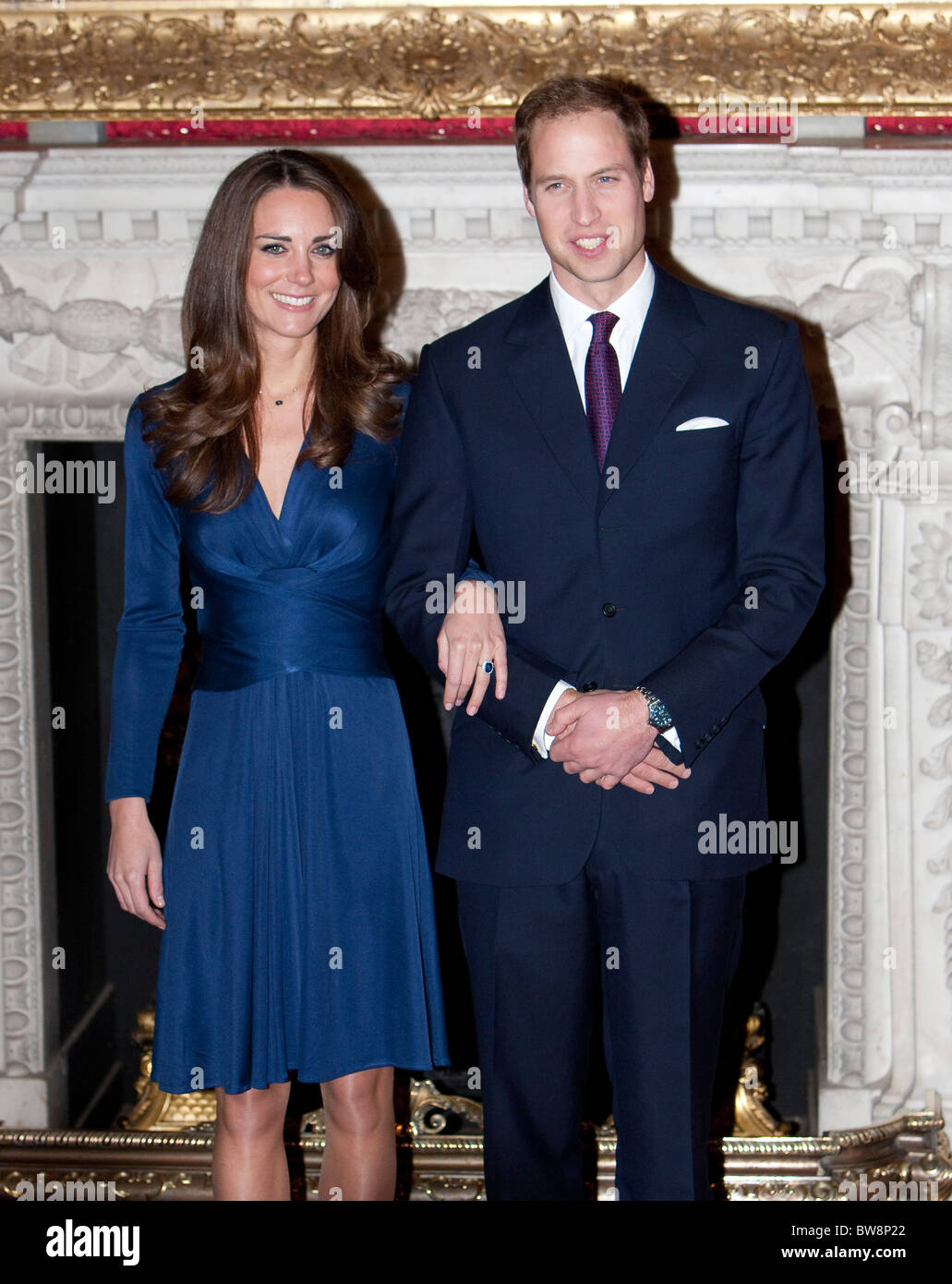 La Gran Bretagna è il principe William annuncia il suo impegno a Kate Middleton in camere di Stato presso il St James Palace a Londra. Foto Stock