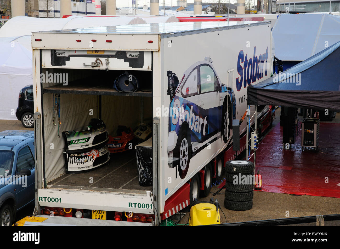 Stobart motor sport carrello con parti di macchina memorizzate internamente Foto Stock