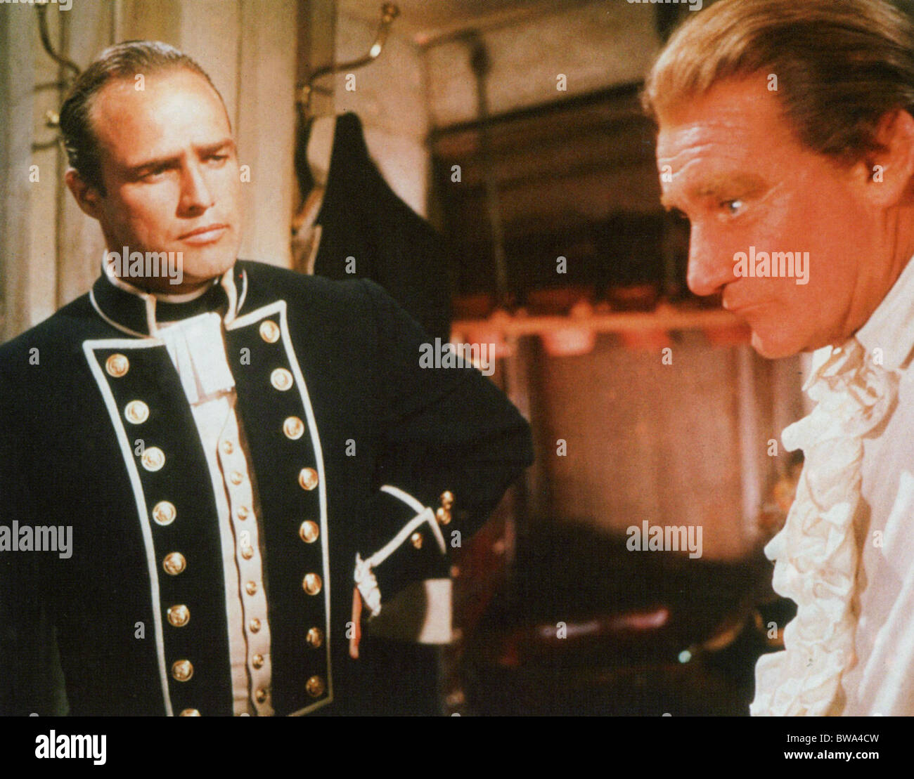 L'ammutinamento del Bounty 1962 MGM film con Marlon Brando a sinistra e Trevor Howard Foto Stock