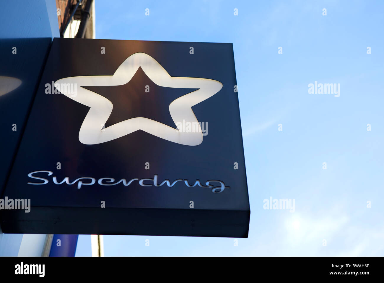 Segno di Superdrug Foto Stock Segno di Superdrug Foto Stock