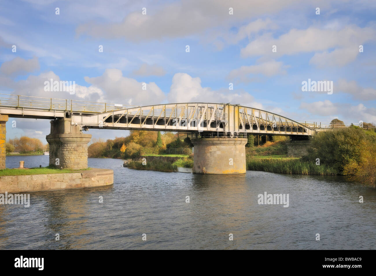 La nitidezza canal che collega Gloucester con il mare Foto Stock
