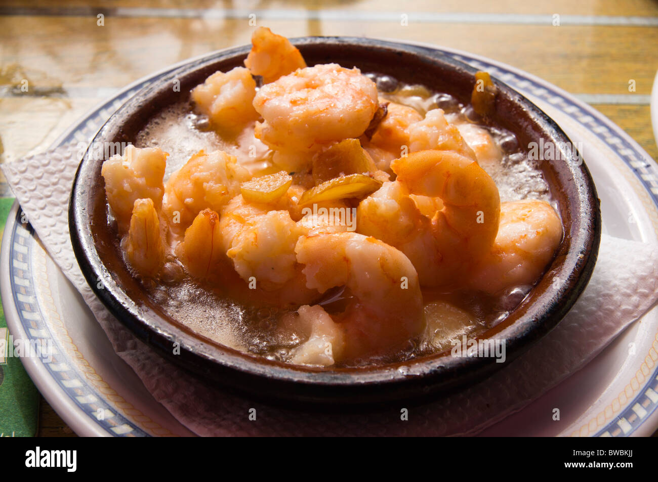 Gamberi in hot Olio di aglio - tapas o un pasto leggero, Isole Canarie Foto Stock