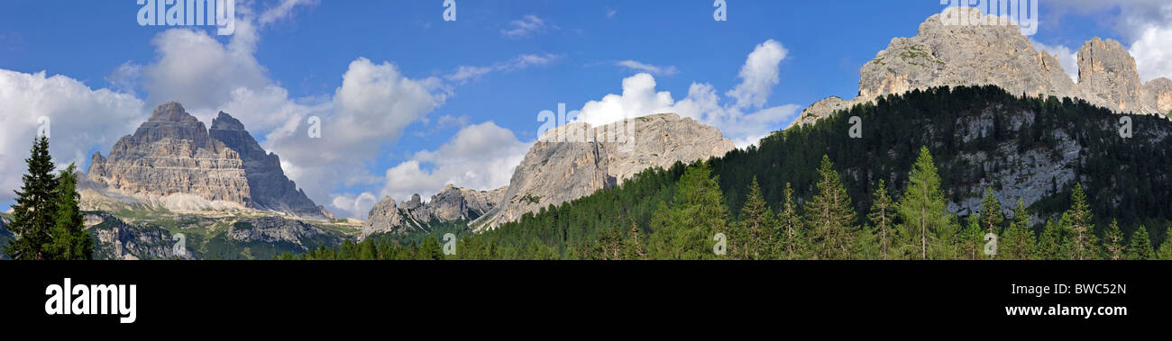 La gamma della montagna di Gruppo dei Cadini di Misurina nelle Dolomiti, Italia Foto Stock