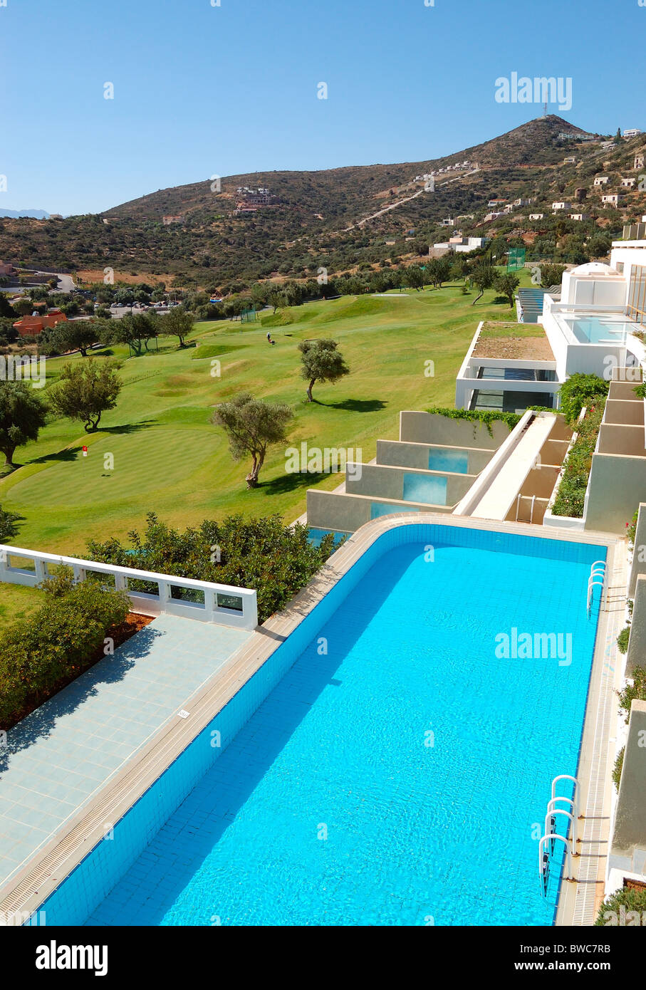 Vista dall'hotel di lusso sul campo da golf, Creta, Grecia Foto Stock