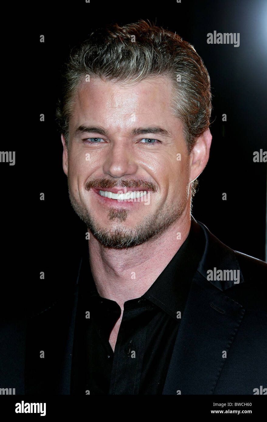 ERIC DANE BURLESCO LOS ANGELES PREMIERE HOLLYWOOD Los Angeles California USA 15 Novembre 2010 Foto Stock