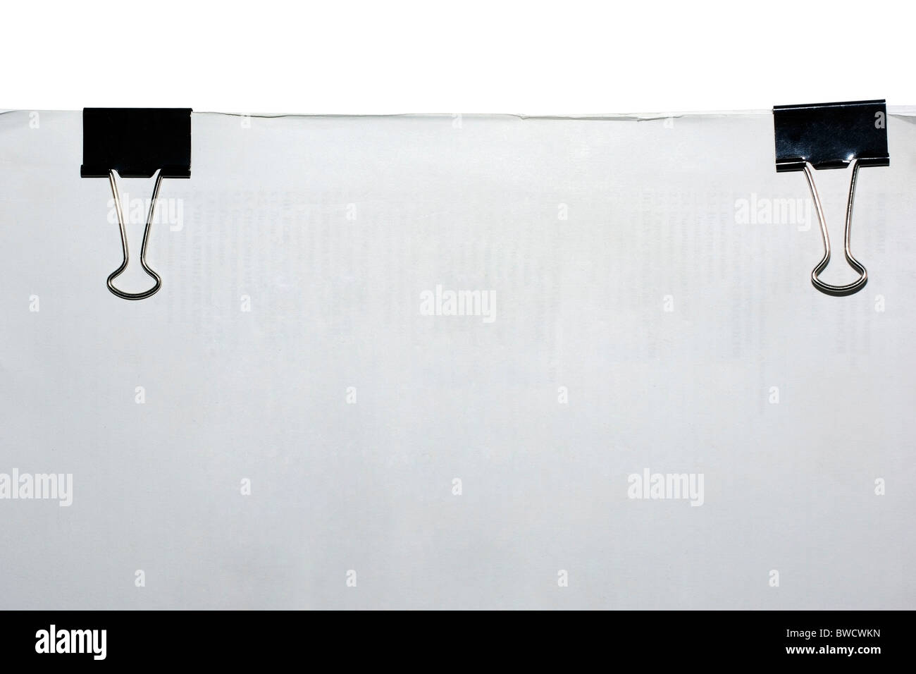 Blocco della carta e carta nera di clip con lo spazio vuoto per il testo o per il design. Foto Stock