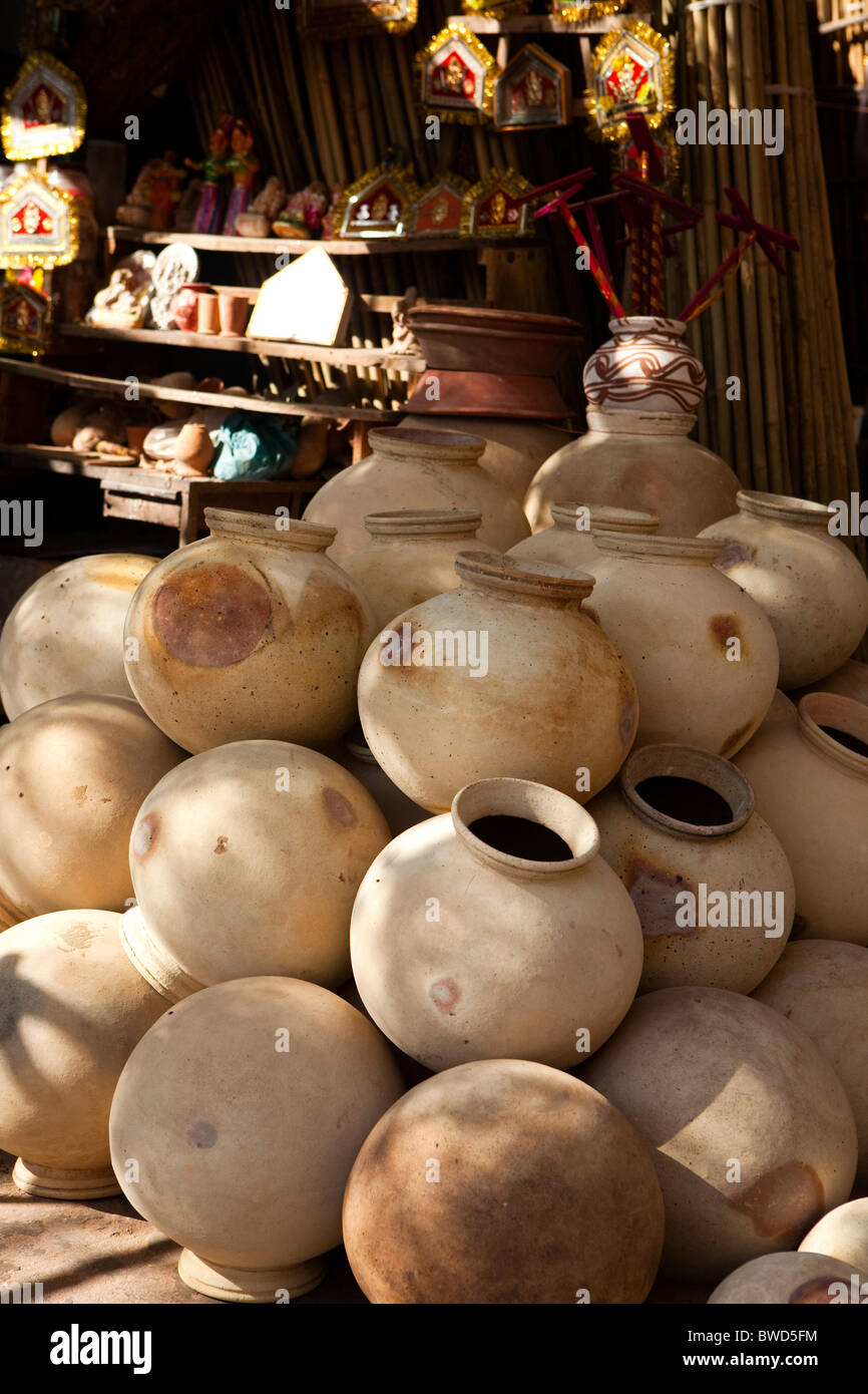 Vasi d'acqua (vasi) noto anche come Rajastani frigo Foto Stock
