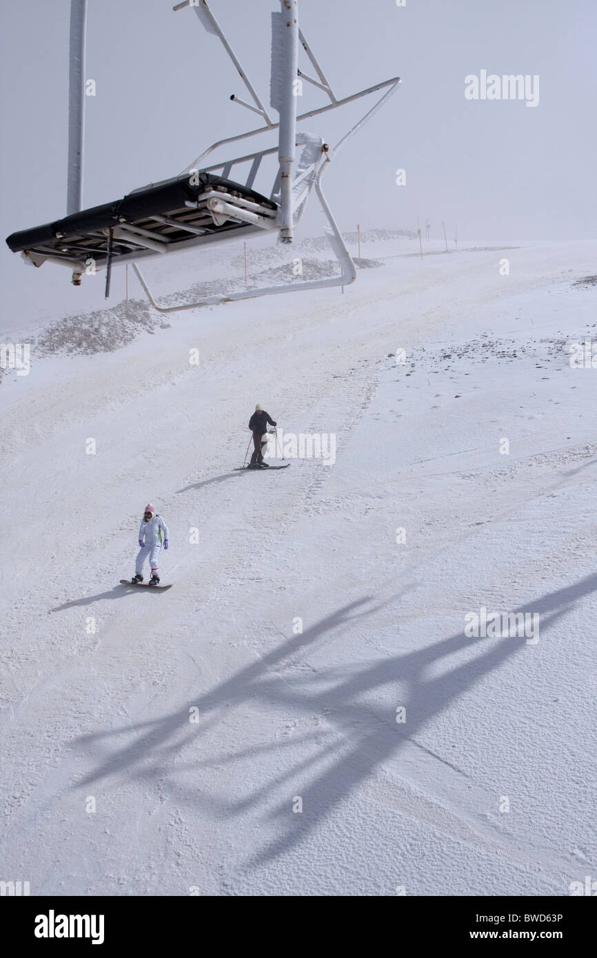 Parnaso (Parnassos) centro di sci, ski-lift ombra Foto Stock