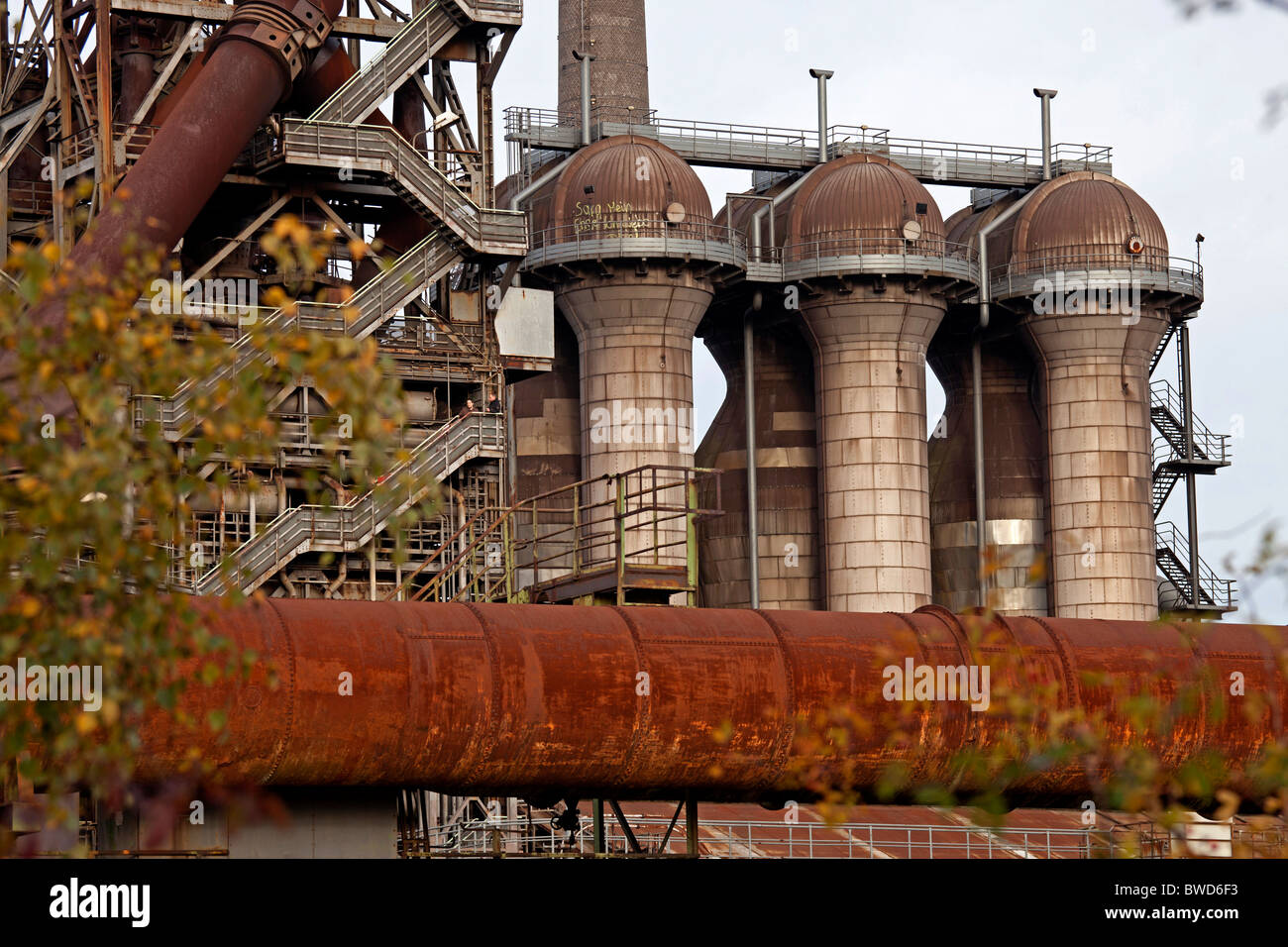 Abbandonato complesso industriale il Landschaftspark Duisburg-Nord in Germania Foto Stock