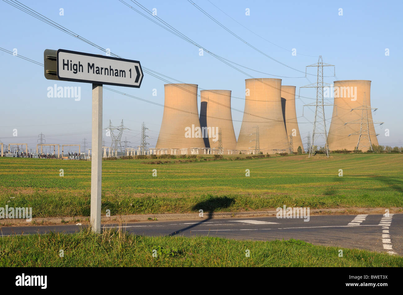 Le torri di raffreddamento dell'ex Alto Marnham Power Station, in alta Marnham, Nottinghamshire, Inghilterra Foto Stock