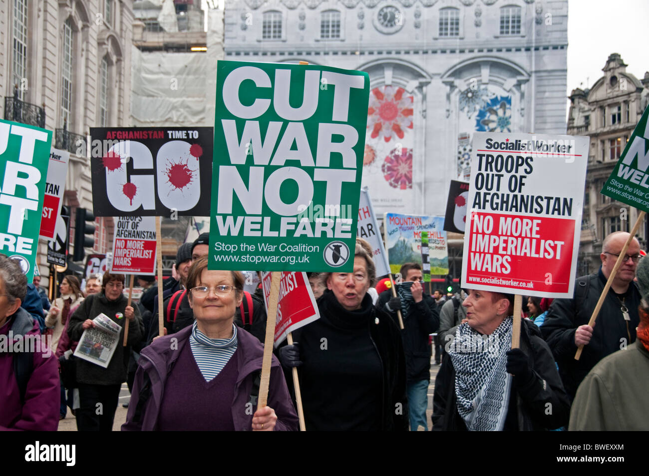 Fermare la guerra in Afghanistan Marzo attraverso il centro di Londra Novembre 20thn 2010 Foto Stock