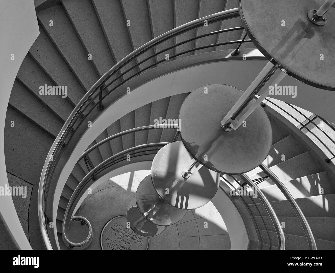 Il De La Warr Pavilion sul lungomare di Bexhill Sussex Foto Stock